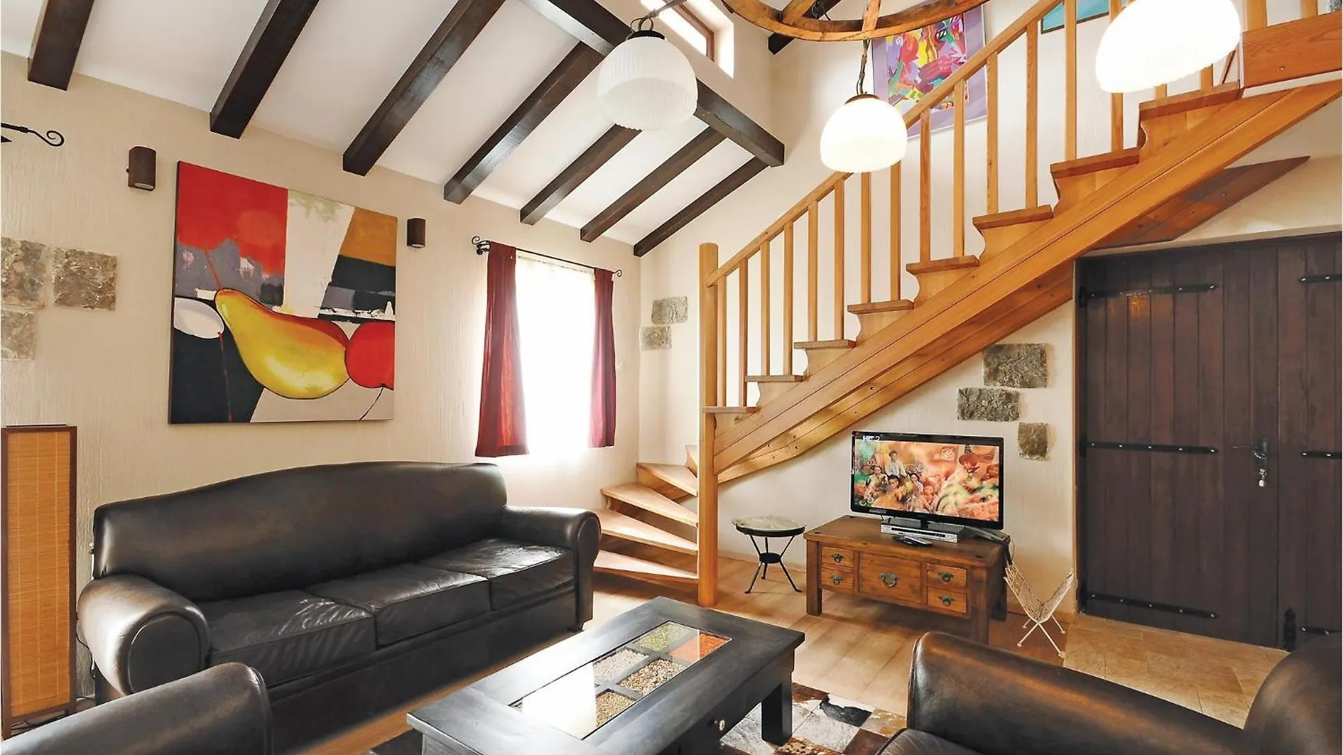 3 Bedroom Beautiful Home In Lisicic Lisičići 別荘