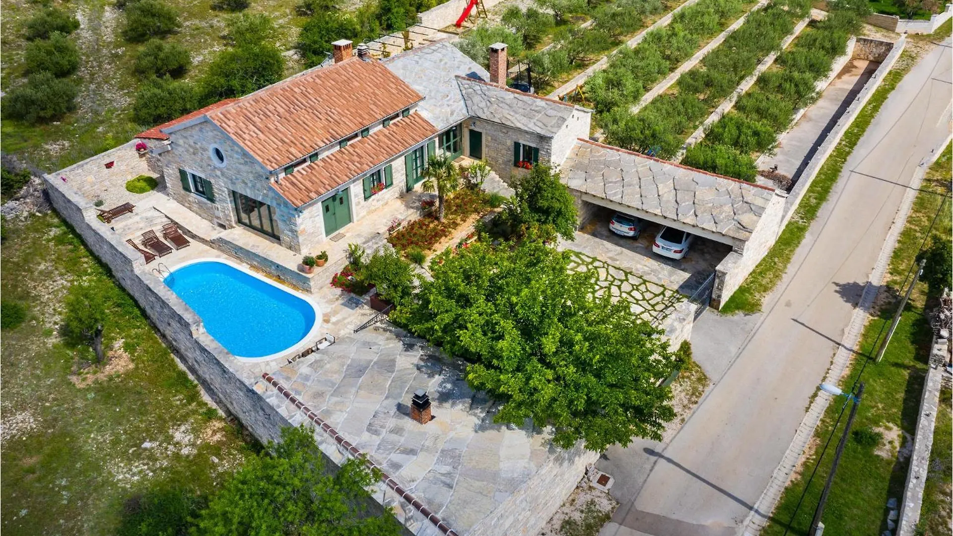 3 Bedroom Beautiful Home In Lisicic Lisičići 別荘